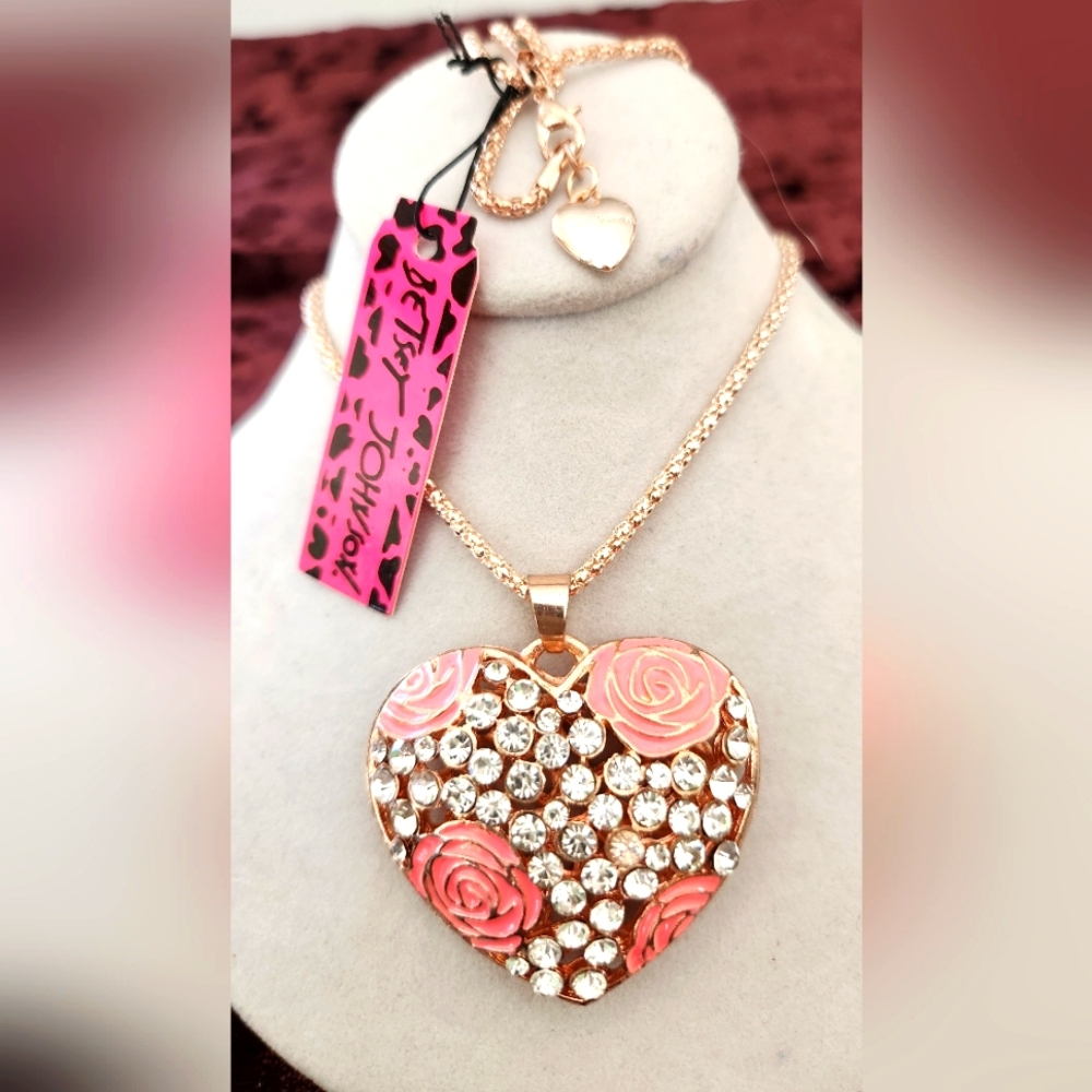 Betsey Johnson Heart Roses Necklace